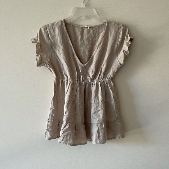Sim & Sam Layered V-Neck Ruffle Sleeve Blouse Size S - Picture 1 of 5